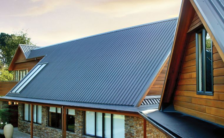 Какой профнастил лучше для крыши дома?