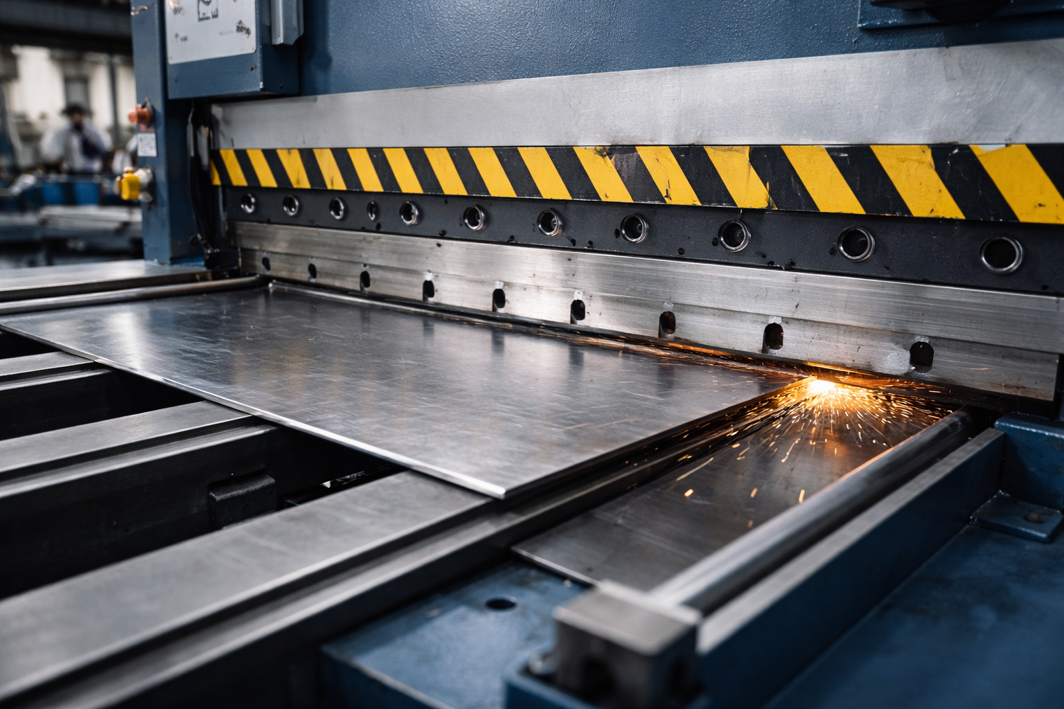 Резка гильотиной