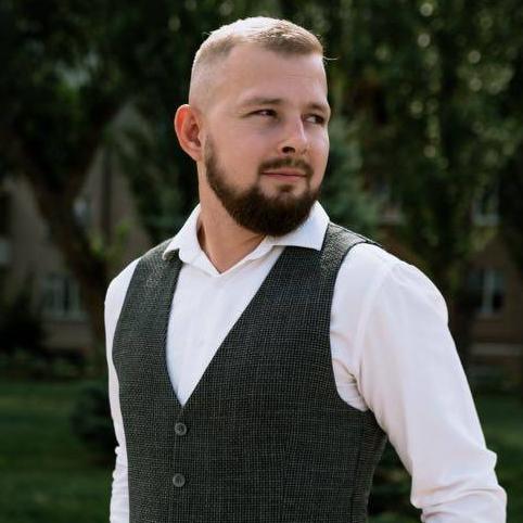 Наумов Константин